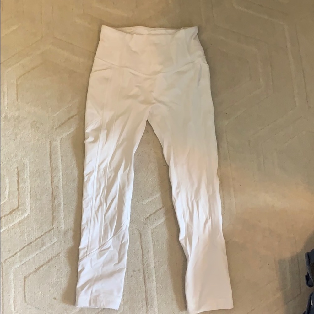 White LuLu Lemon ‘In Movement Tight 25”’